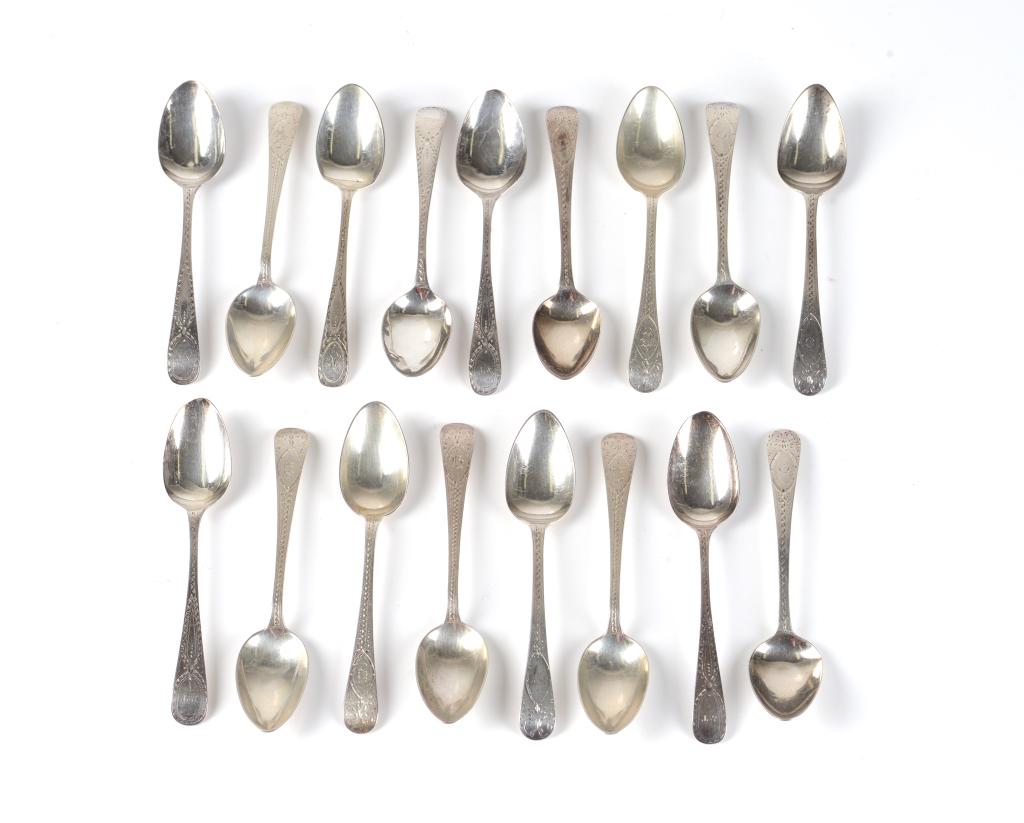 17 GEORGIAN BRIGHT CUT SILVER TEASPOONS, 240g: Five by Peter & Anne Bateman, 18th century Six Roden, Canadian, late 19th century Five possibly Stephen Adams, late 18th century and one Hendery. L. 13 cm (5 1/8 in)