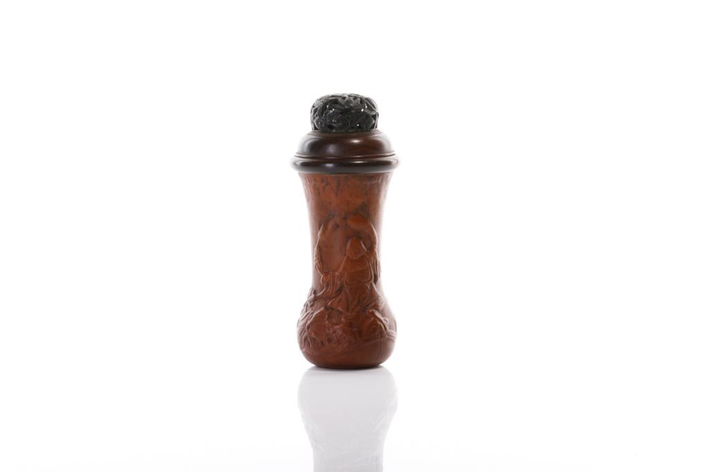 CHINESE MOULDED GOURD CRICKET CAGE: 民國 木蓋匏製仙人紋蟈蟈罐 The gourd moulded with an immortal in water amongst fish and lotus plants. Mounted with hardwood rim. 