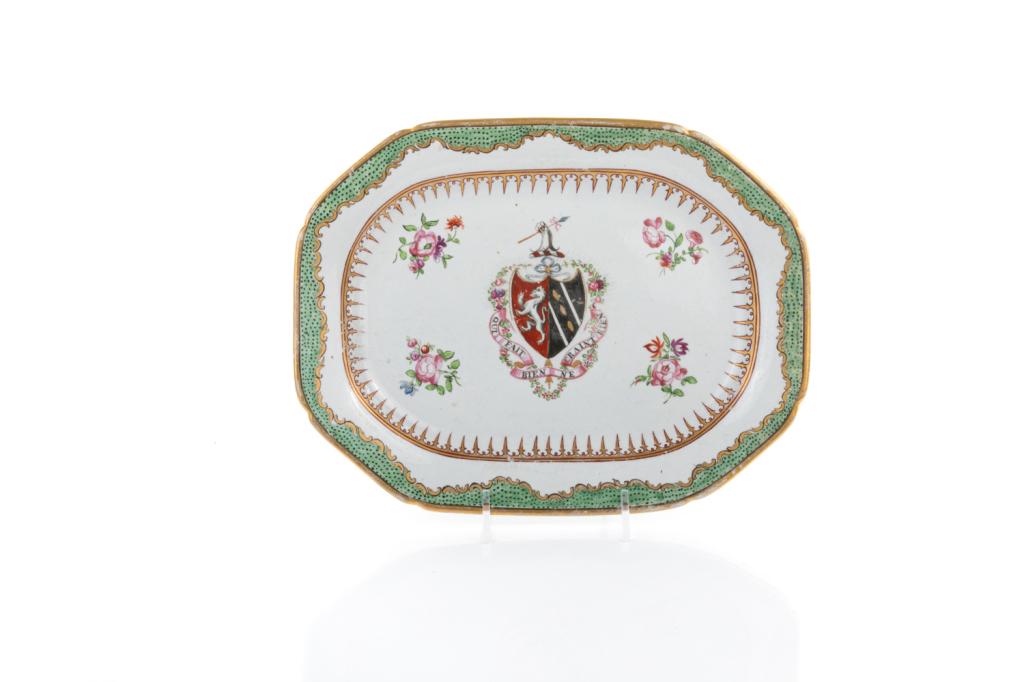 EARLY 19TH C SPODE PORCELAIN ARMORIAL PLATTER (1 of 3)