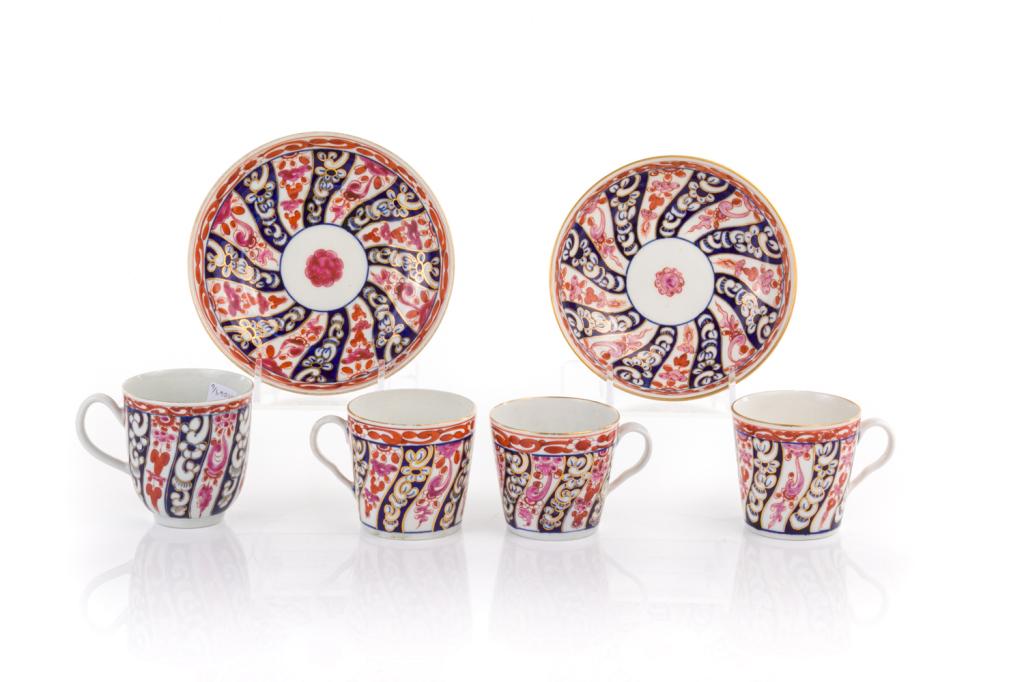 18TH C WORCESTER QUEEN CHARLOTTE CUPS AND SAUCERS (1 of 3)