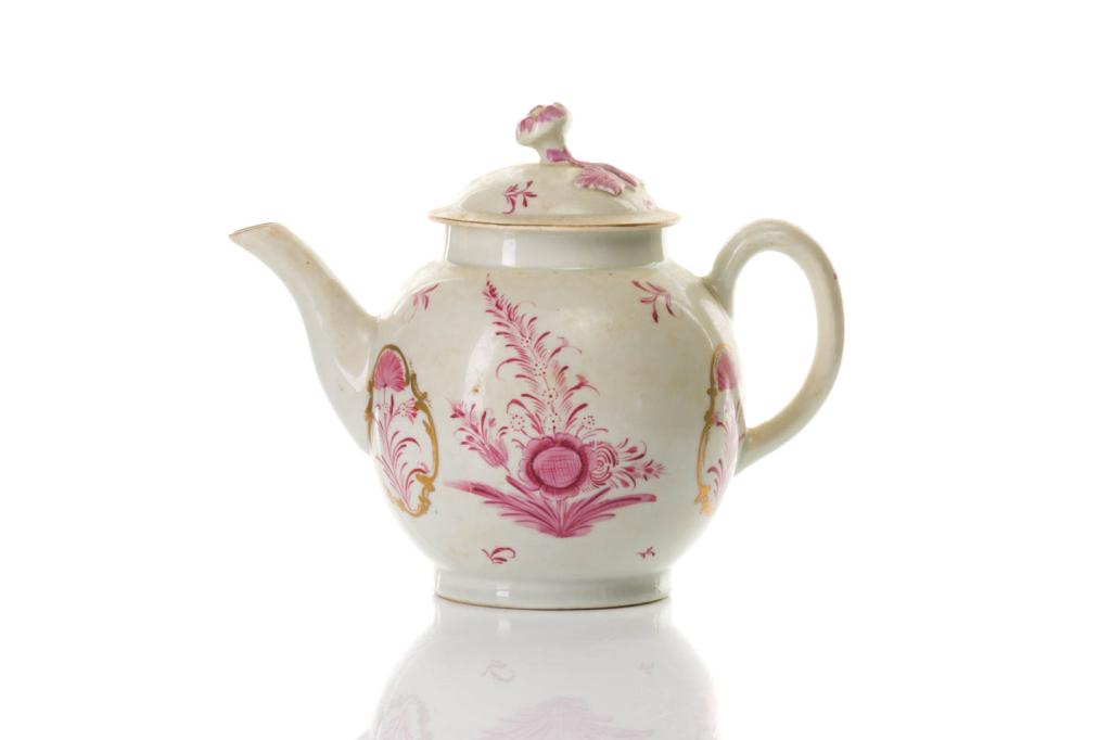 18TH C DR. WALL WORCESTER PORCELAIN TEAPOT (1 of 4)