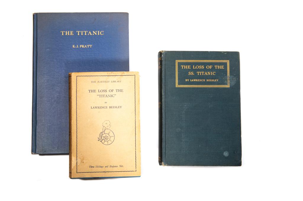 [TITANIC] Lot of 3 books sold together (1 of 1)