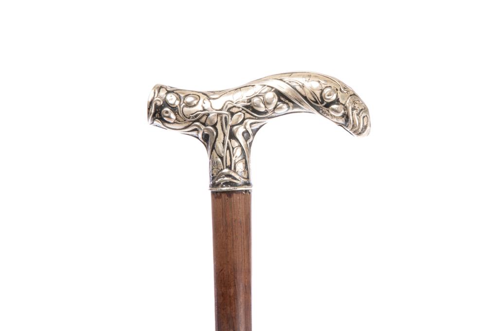 ART NOUVEAU SILVER HANDLED WALKING STICK (1 of 3)