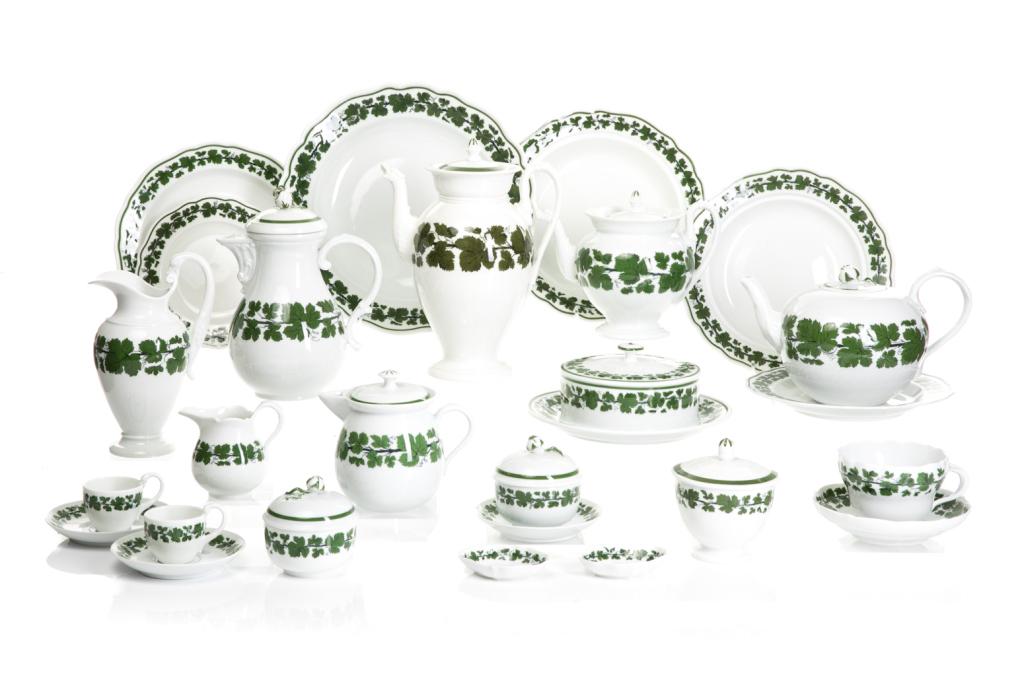 61 PC MEISSEN PORCELAIN PARTIAL TEA SERVICE (1 of 7)