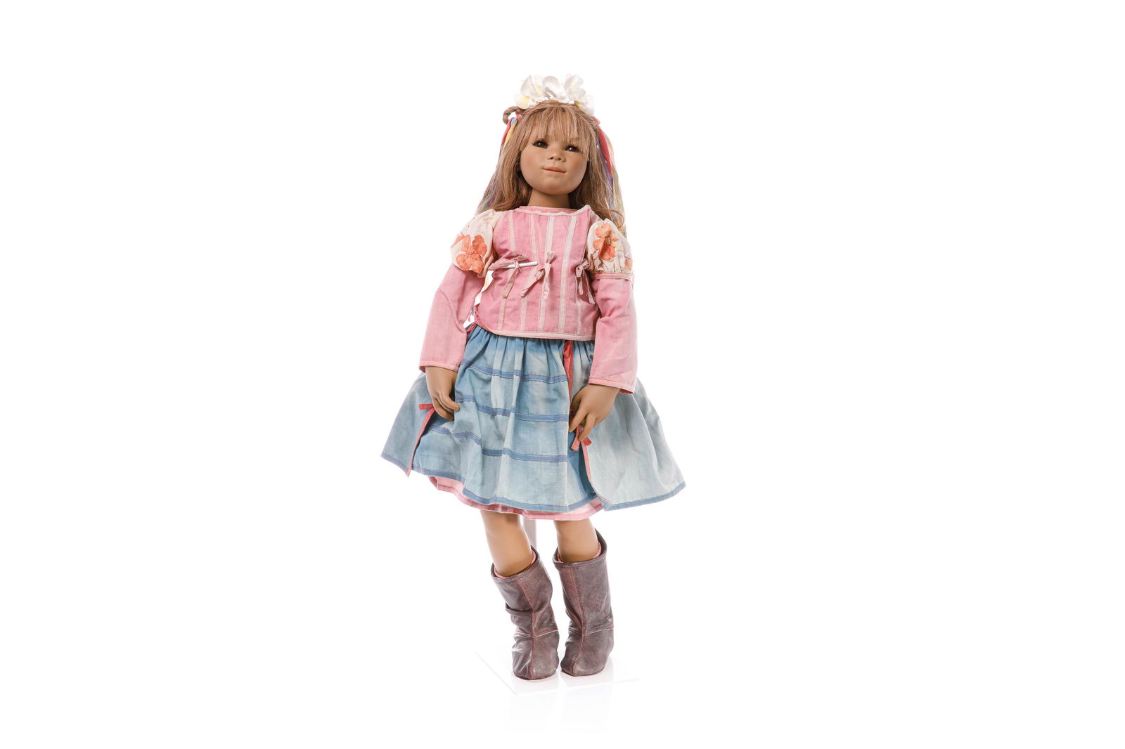 ANNETTE HIMSTEDT COLLECTOR DOLL (1 of 4)