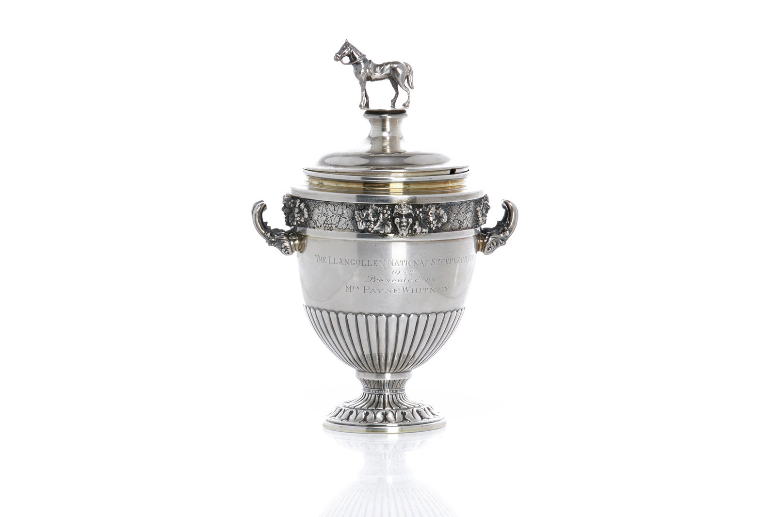 AMERICAN SILVER COVERED PRESENTATION CUP, 442g (1 of 4)