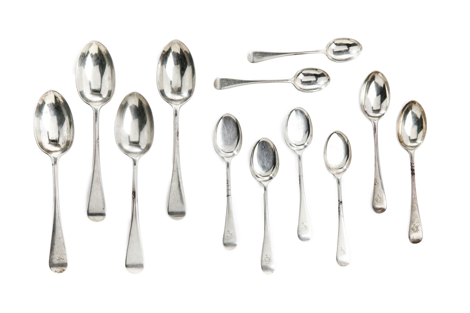 TWELVE VICTORIAN SILVER SPOONS, 395g (1 of 5)