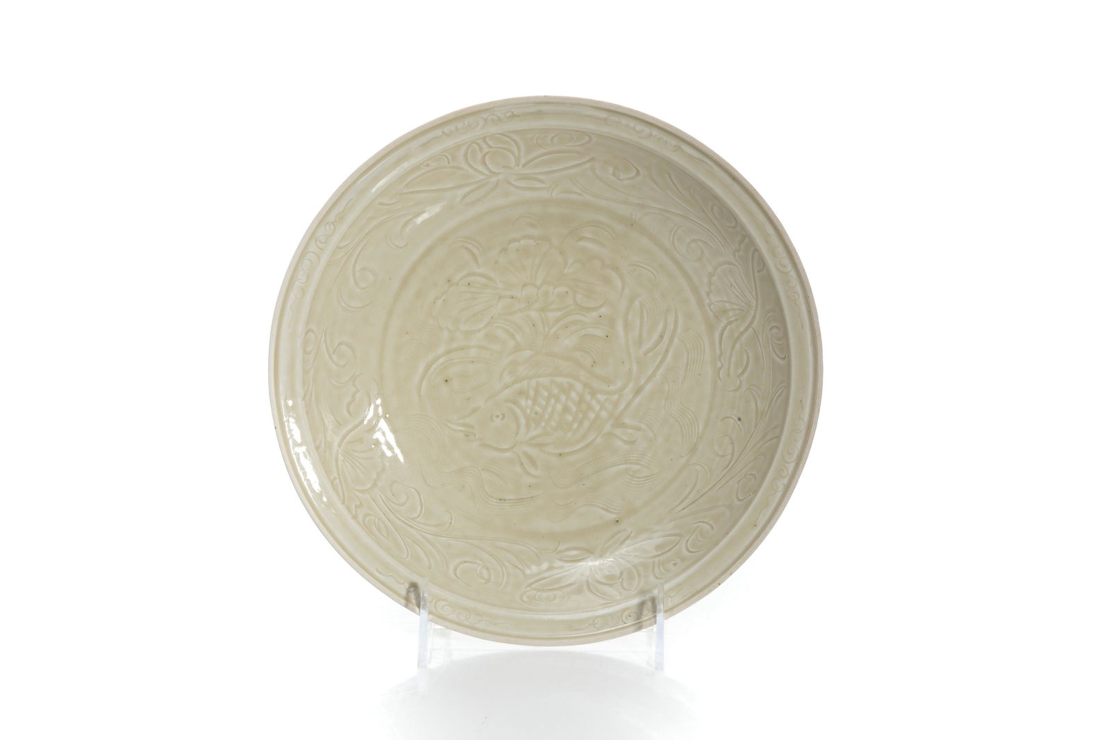 CHINESE DING WARE PORCELAIN FISH DISH (1 of 3)