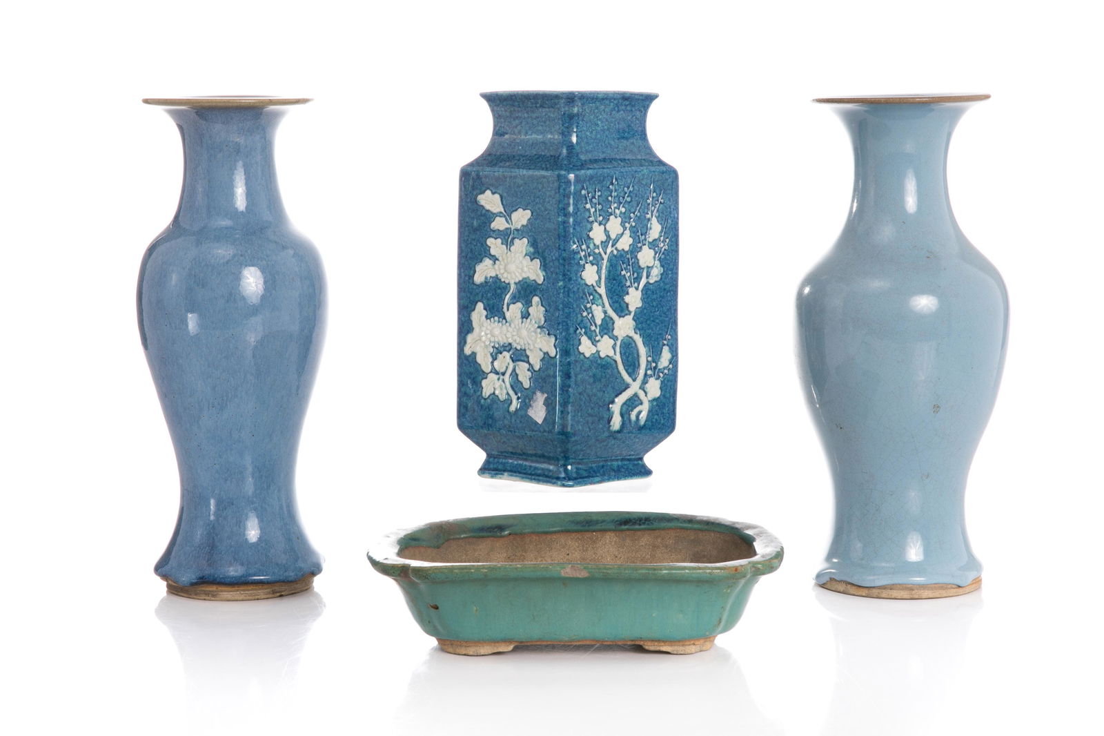 FOUR BLUE GLAZED CHINESE ITEMS (1 of 2)