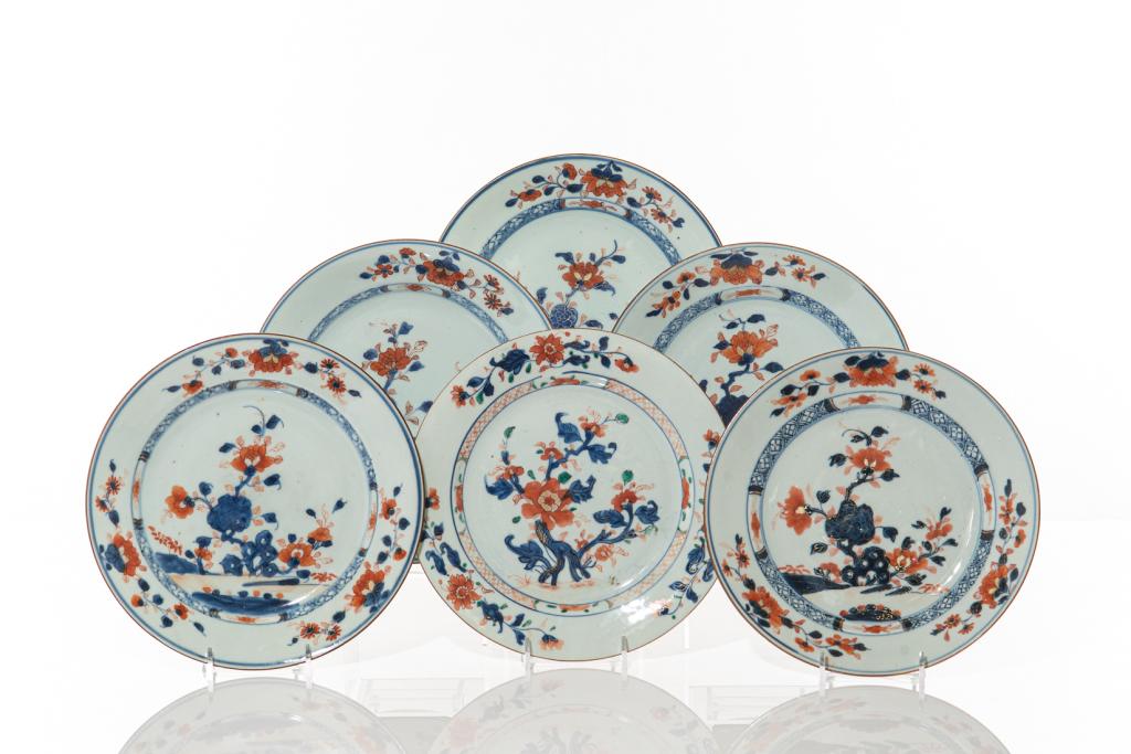 SIX CHINESE EXPORT IMARI PORCELAIN DISHES (1 of 4)