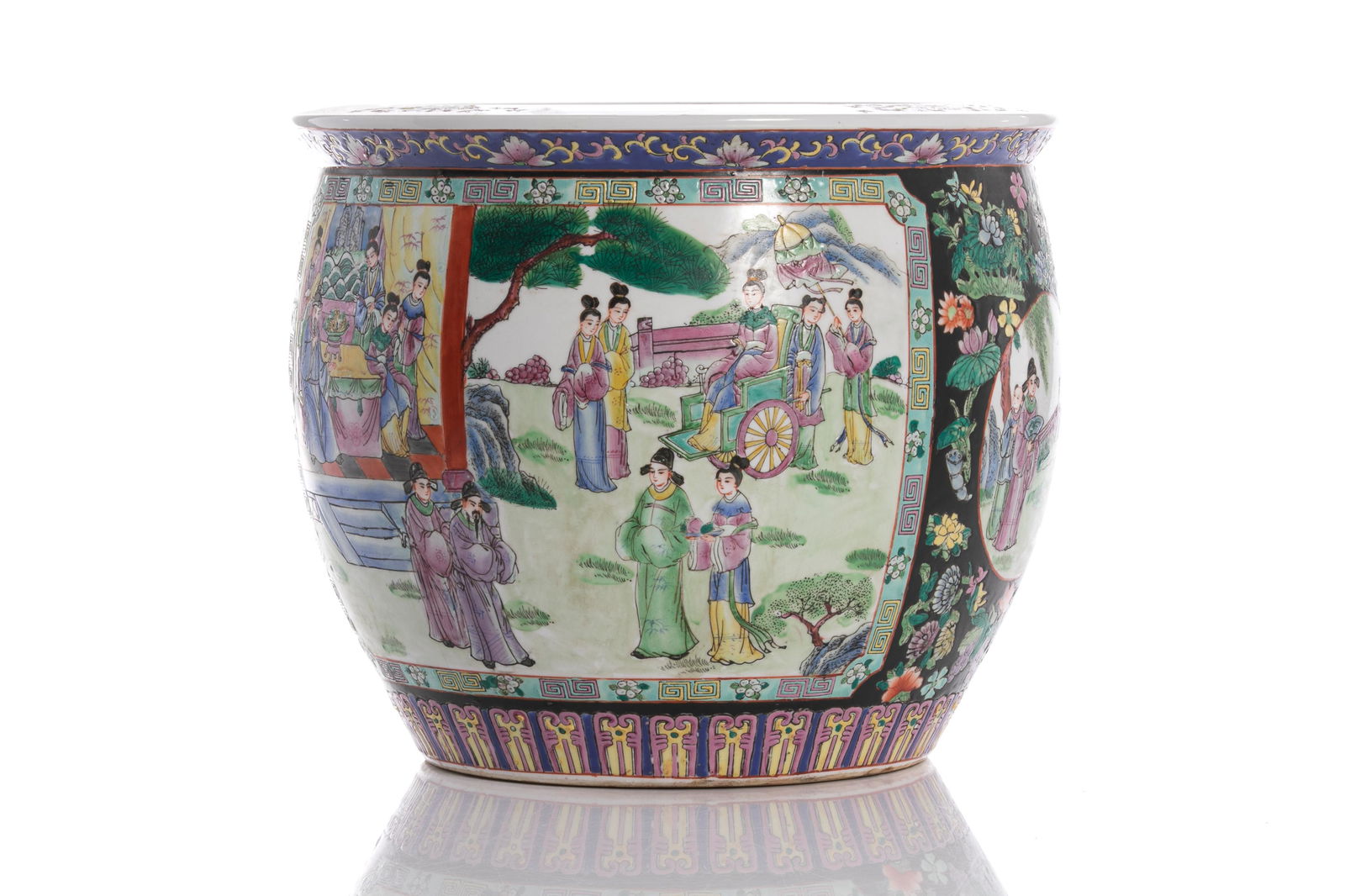 CHINESE PORCELAIN FISH BOWL (1 of 7)