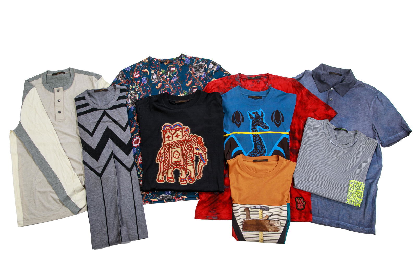 NINE LOUIS VUITTON MEN'S T-SHIRTS: Long and short sleeved t-shirts. Cotton and cotton/cashmere. All with Louis Vuitton labels, many with logos. Size L