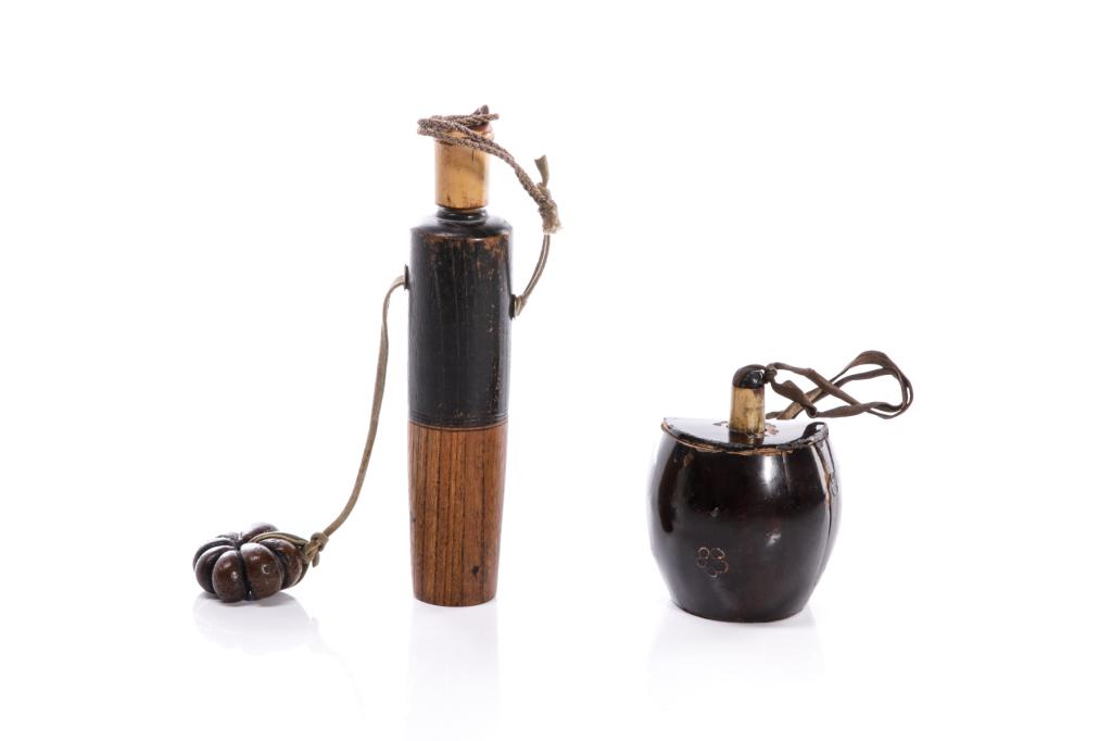 TWO JAPANESE POWDER HORNS (1 of 3)