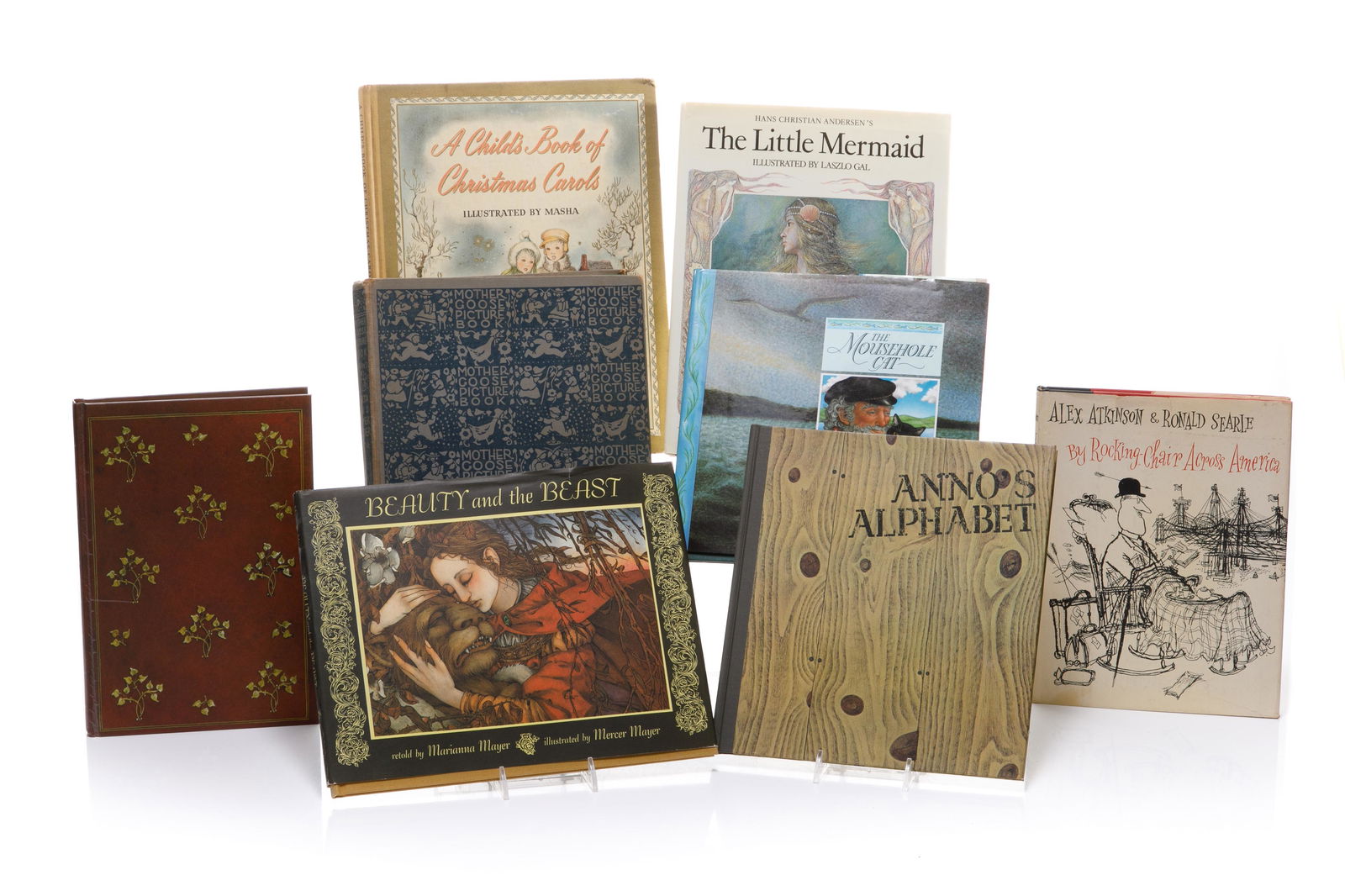 [CHILDRENâ€™S ILLUSTRATED] A LOT OF 8 VOLUMES (1 of 1)