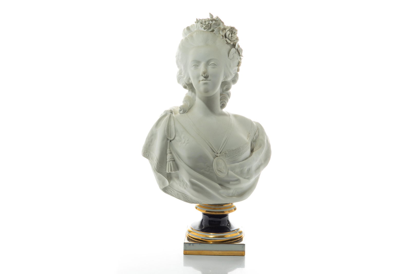 BISQUE PORCELAIN BUST OF MARIE ANTOINETTE (1 of 5)