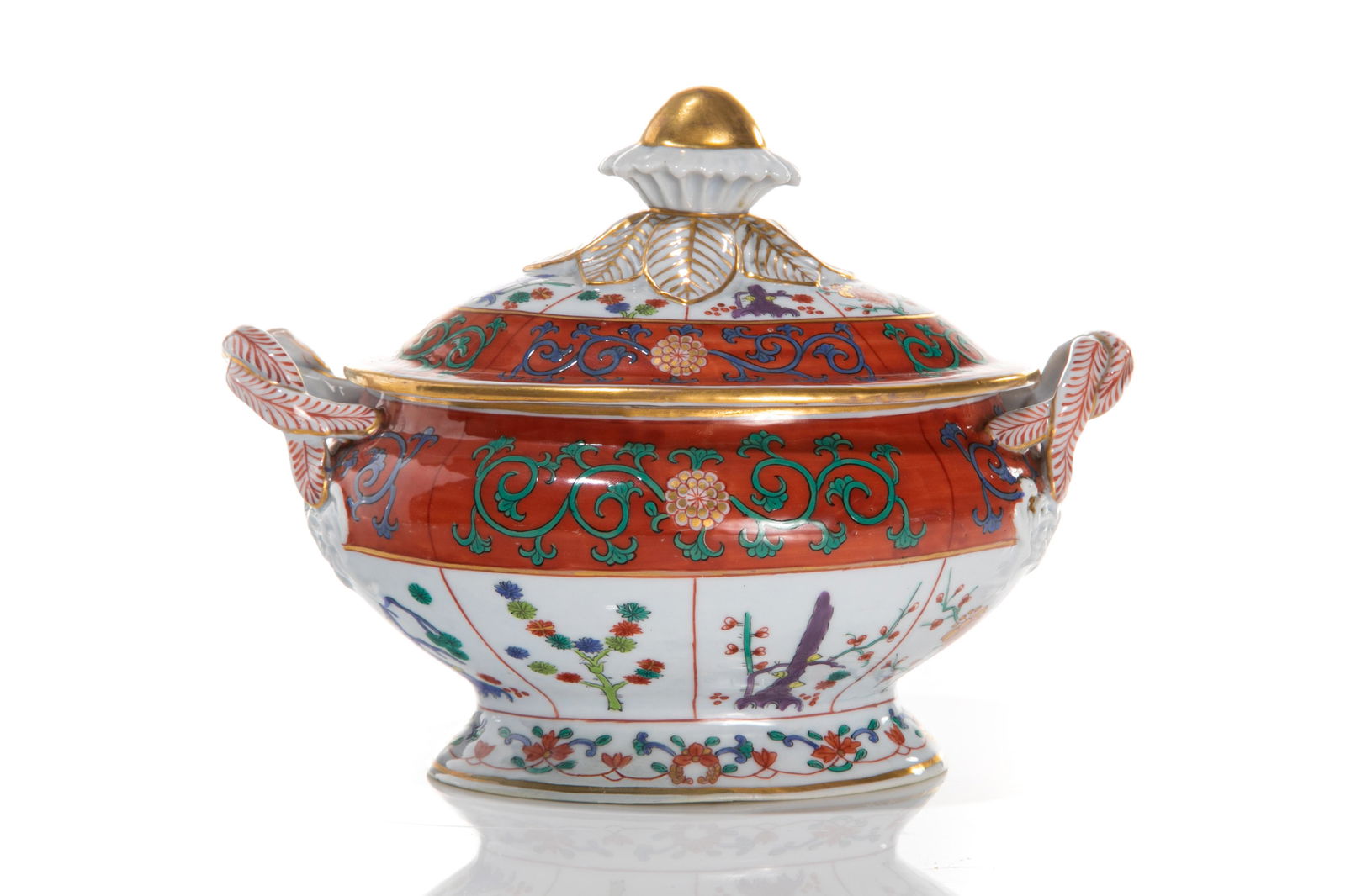 HEREND GODOLLO RED DYNASTY SMALL LIDDED TUREEN (1 of 3)