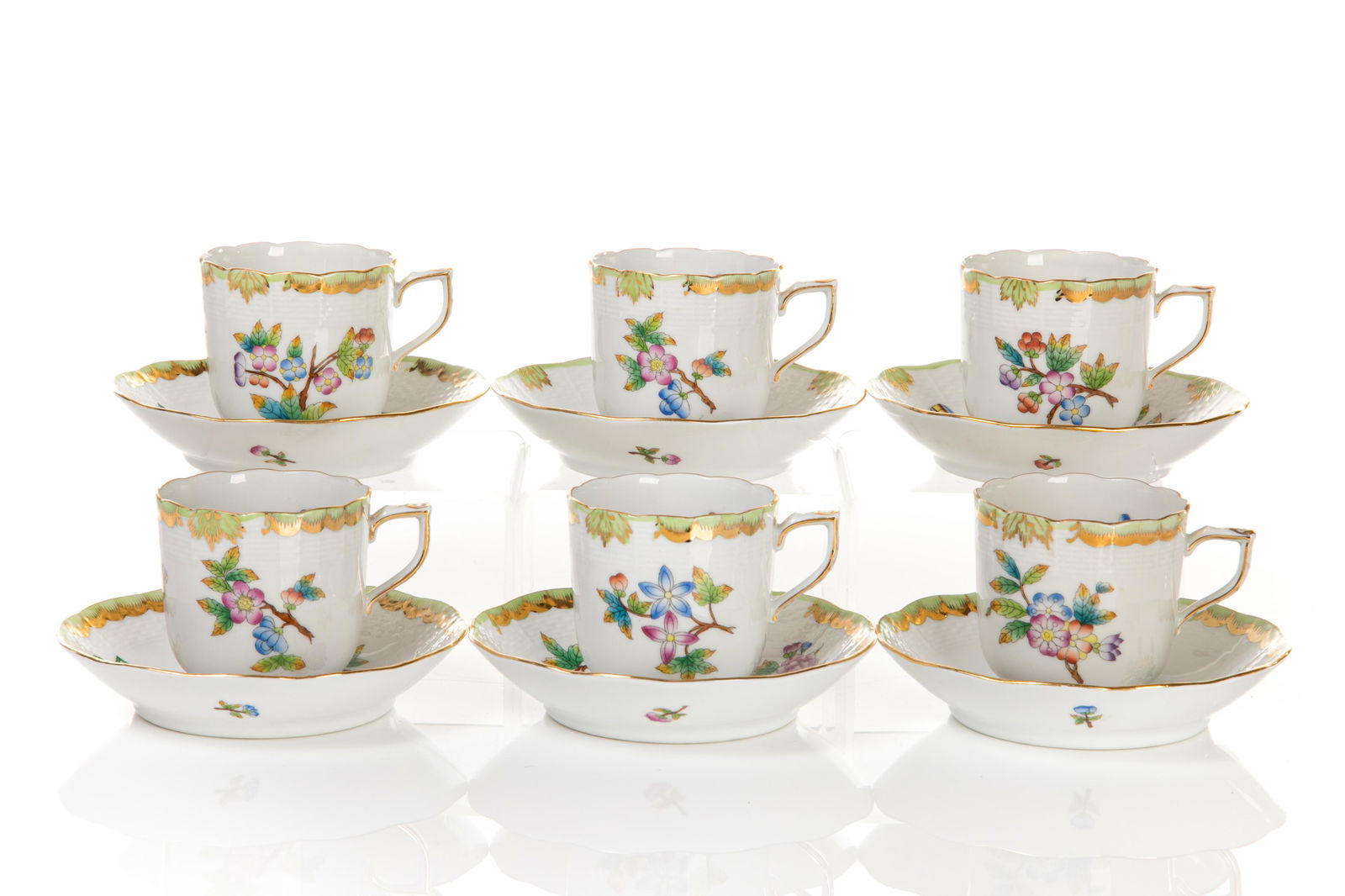 SIX HEREND QUEEN VICTORIA TEA CUPS AND SAUCERS (1 of 3)