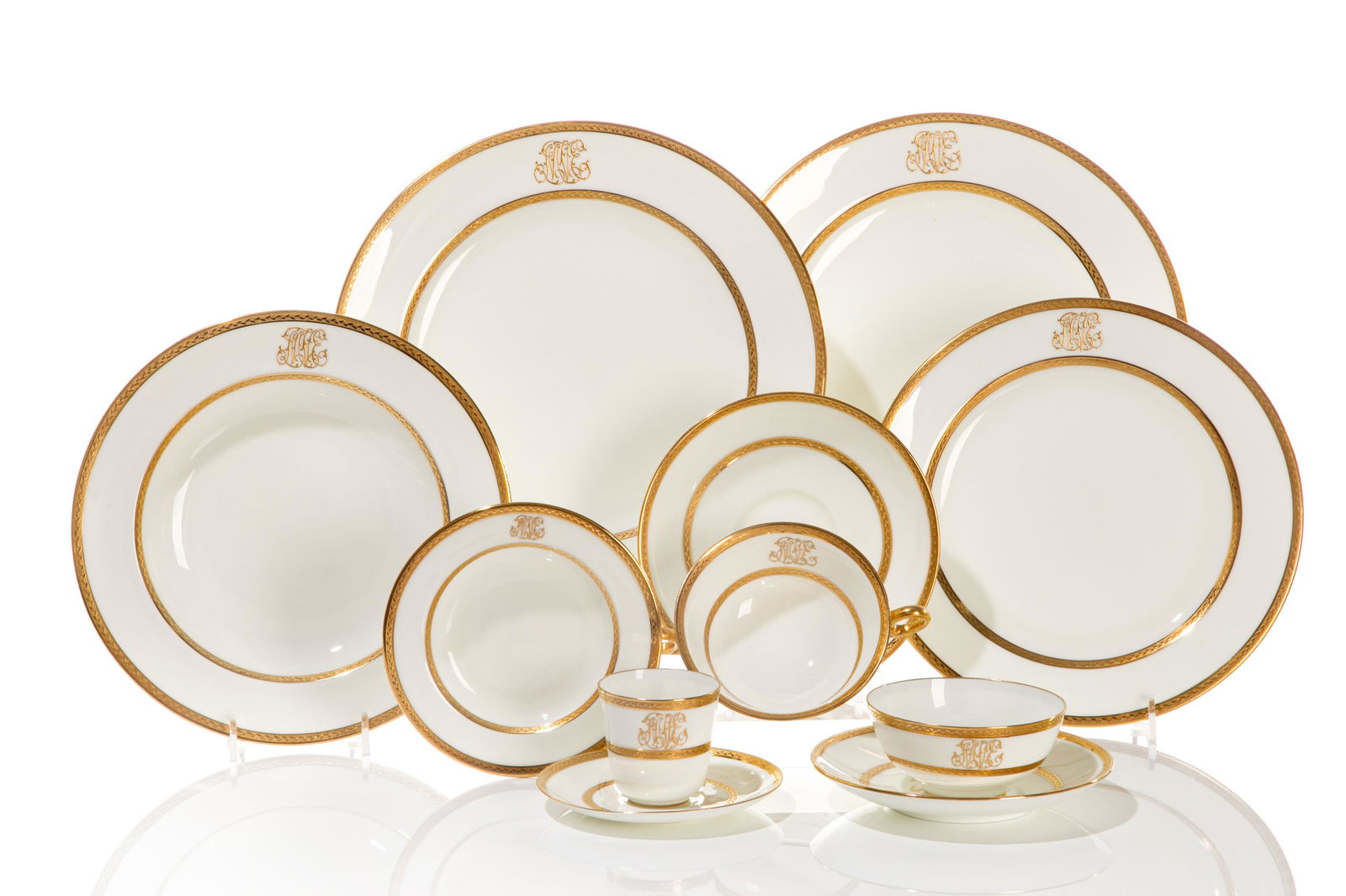 CAULDON "CHARLES R. LYNDE" PORCELAIN DINNER SET (1 of 3)