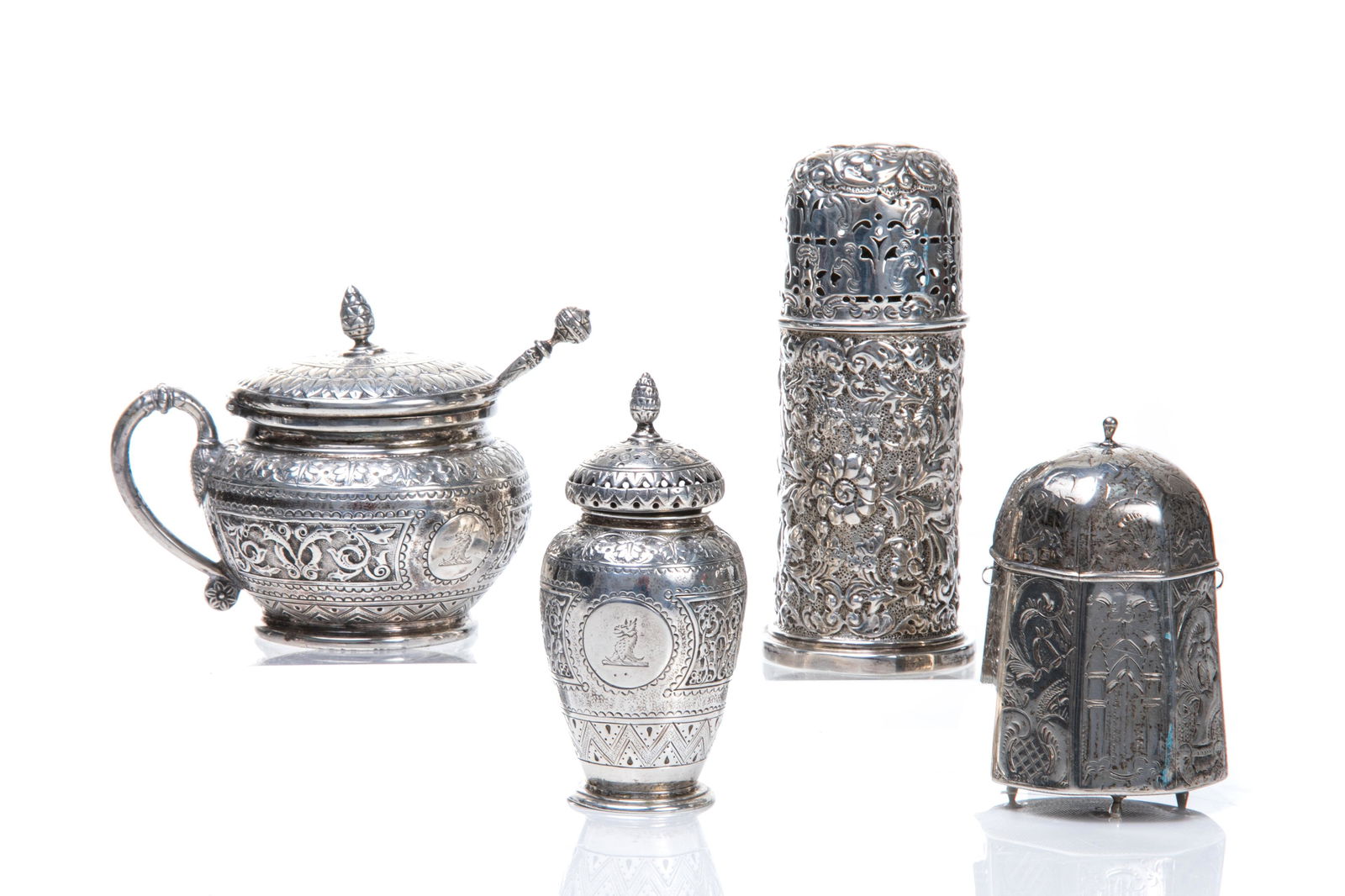 FOUR ENGLISH SILVER CONDIMENT PIECES 284g (1 of 3)