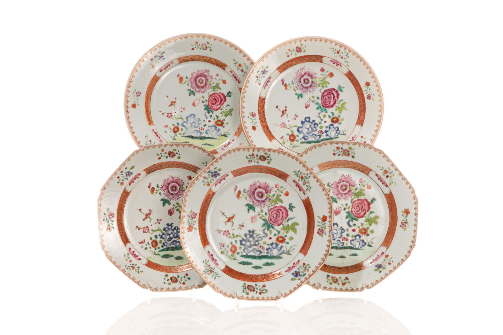 FIVE 18th C. CHINESE EXPORT FAMILLE ROSE PLATES (1 of 3)