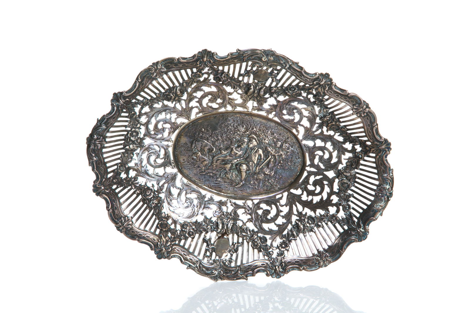 GERMANY SILVER PIERCED BASKET, 286g (1 of 2)