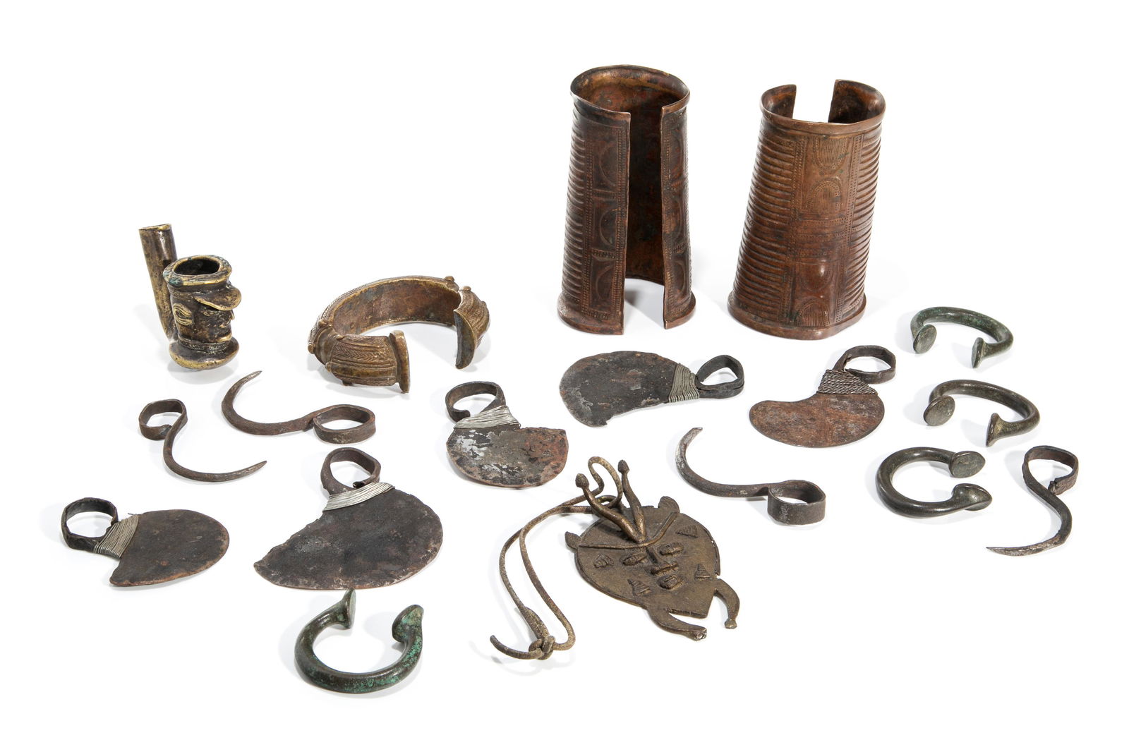 VARIOUS WEST AFRICAN BRONZE MONEY CUFFS & MANILLAS (1 of 1)