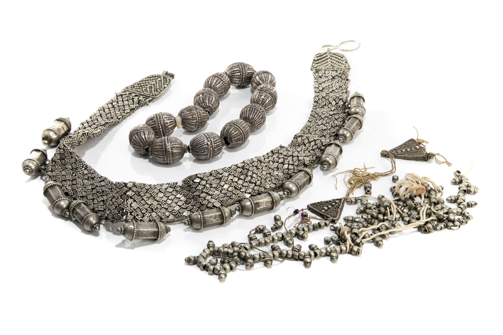 VINTAGE YEMENI BEDUOIN BELT AND NECKLACES (1 of 1)