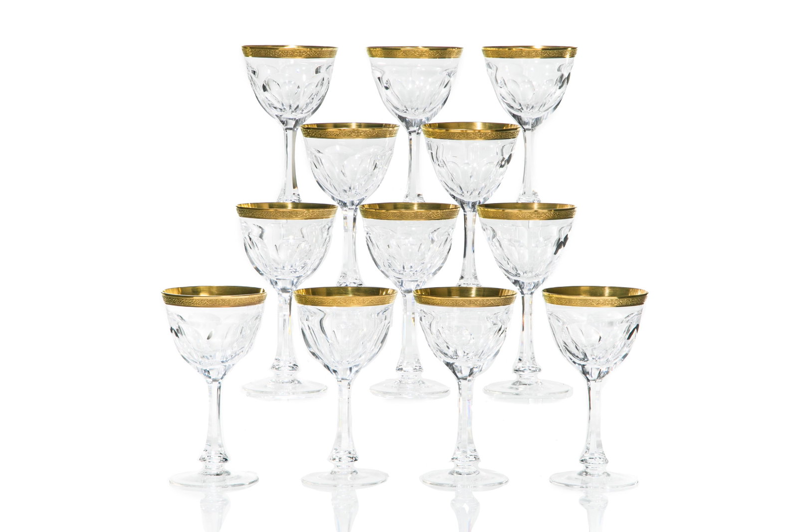 TWELVE MOSER LADY HAMILTON GOLD RED WINE GLASSES: Each decorated with an ornate gold encrusted band along the top, etched mark to base. H. 17.5 cm (6 7/8 in); W: 9.8cm (3 7/8 in)