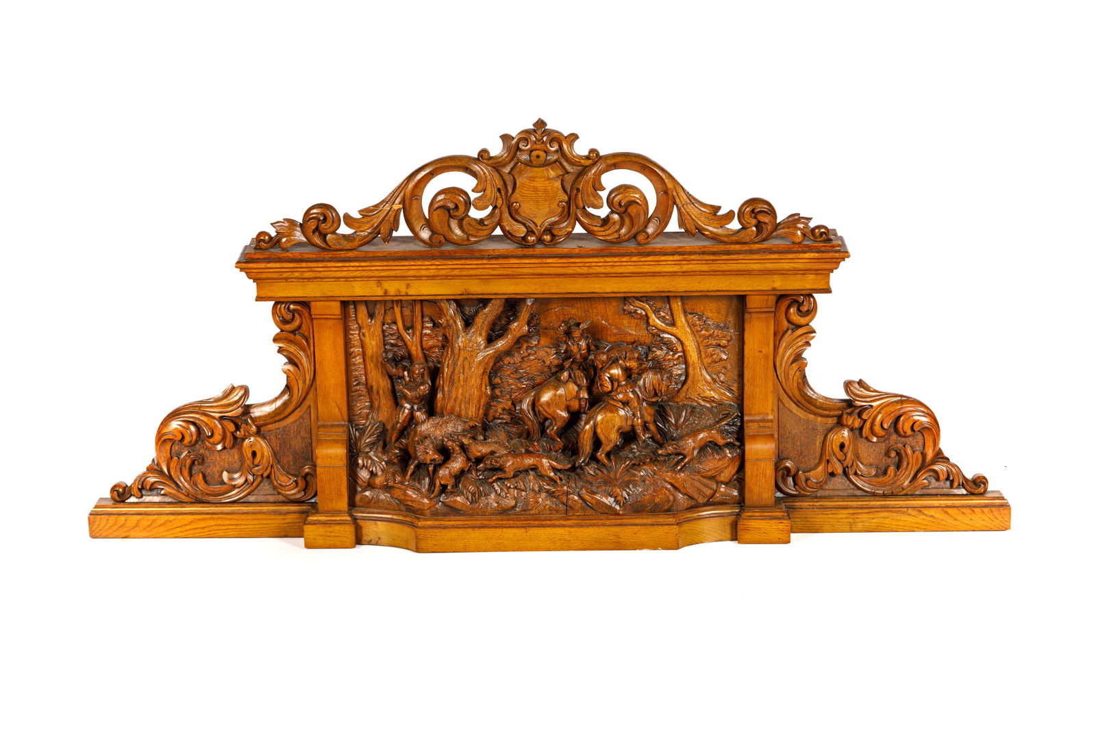 HEAVILY CARVED OAK PEDIMENT FRIEZE CARVING (1 of 5)