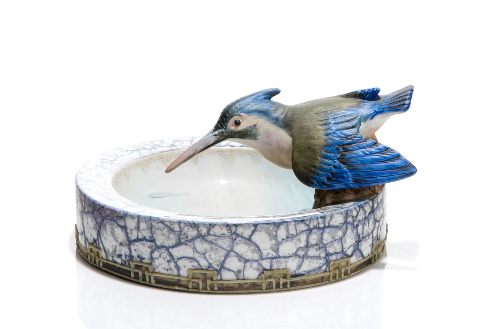 NIPPON PORCELAIN FIGURAL DRESSER TRAY: Of a painted kingfisher bird perched over a bowl of molded water and fish, jewelled decoration of sea foam, luster glazed faux painted exterior. Japanese, green M in wreath mark, early Noritake. Dia.