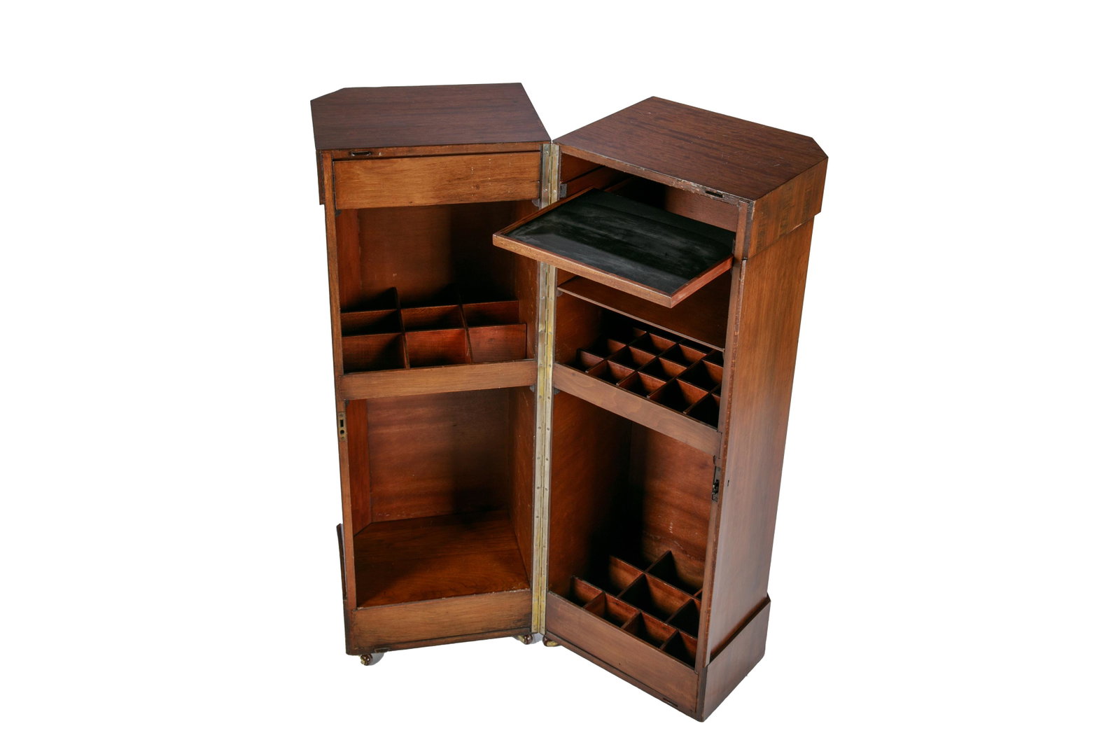VINTAGE MAHOGANY LIQUOR CABINET: H. 44 1/2" W. 24 1/4" D. 15 3/4"