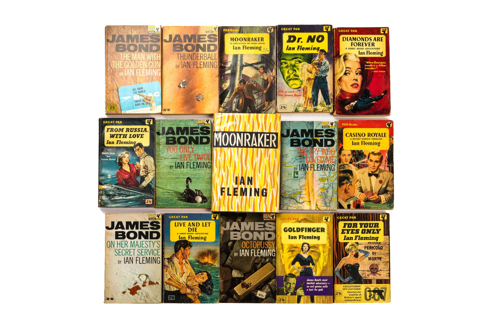 LOT OF 15 JAMES BOND BOOKS (1 of 1)