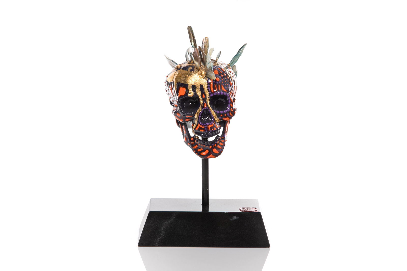 DECORATIVE SKULL SCULPTURE (1 of 4)