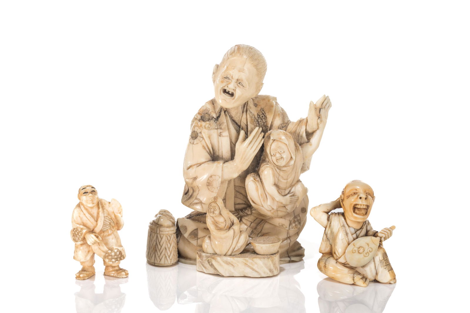 THREE JAPANESE NATURAL CARVED OKIMONO AND NETSUKE (1 of 3)