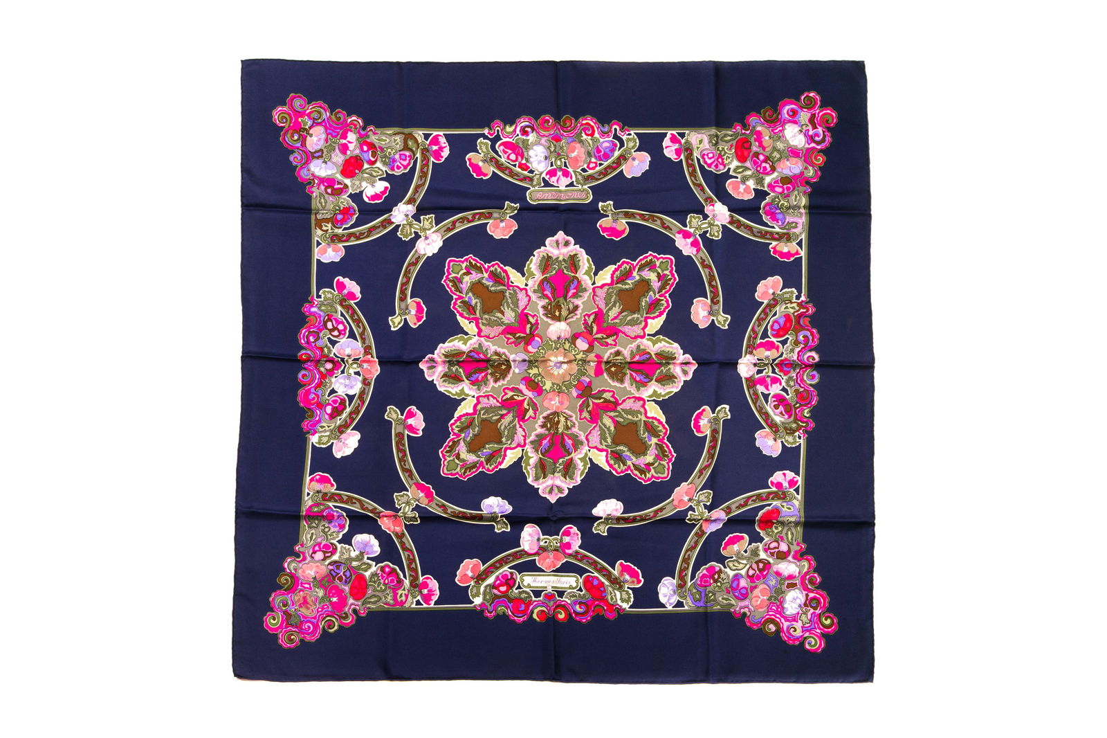 VINTAGE HERMES SQUARE SILK SCARF (1 of 1)