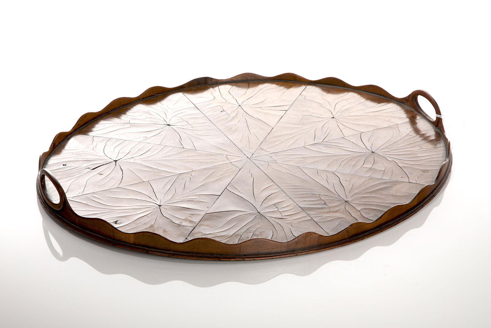 GEORGIAN OVAL OYSTER VENEER WOOD TRAY (1 of 2)