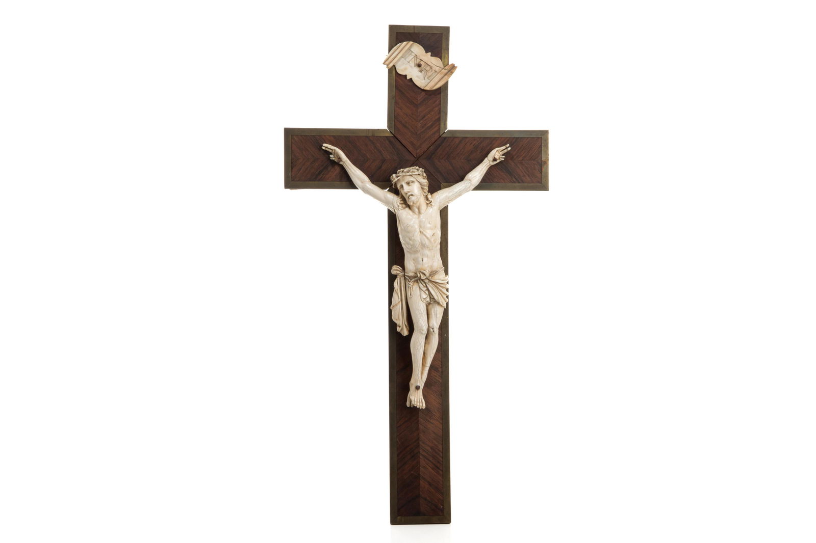 FINELY CARVED ANTIQUE ROSEWOOD CRUCIFIX (1 of 3)