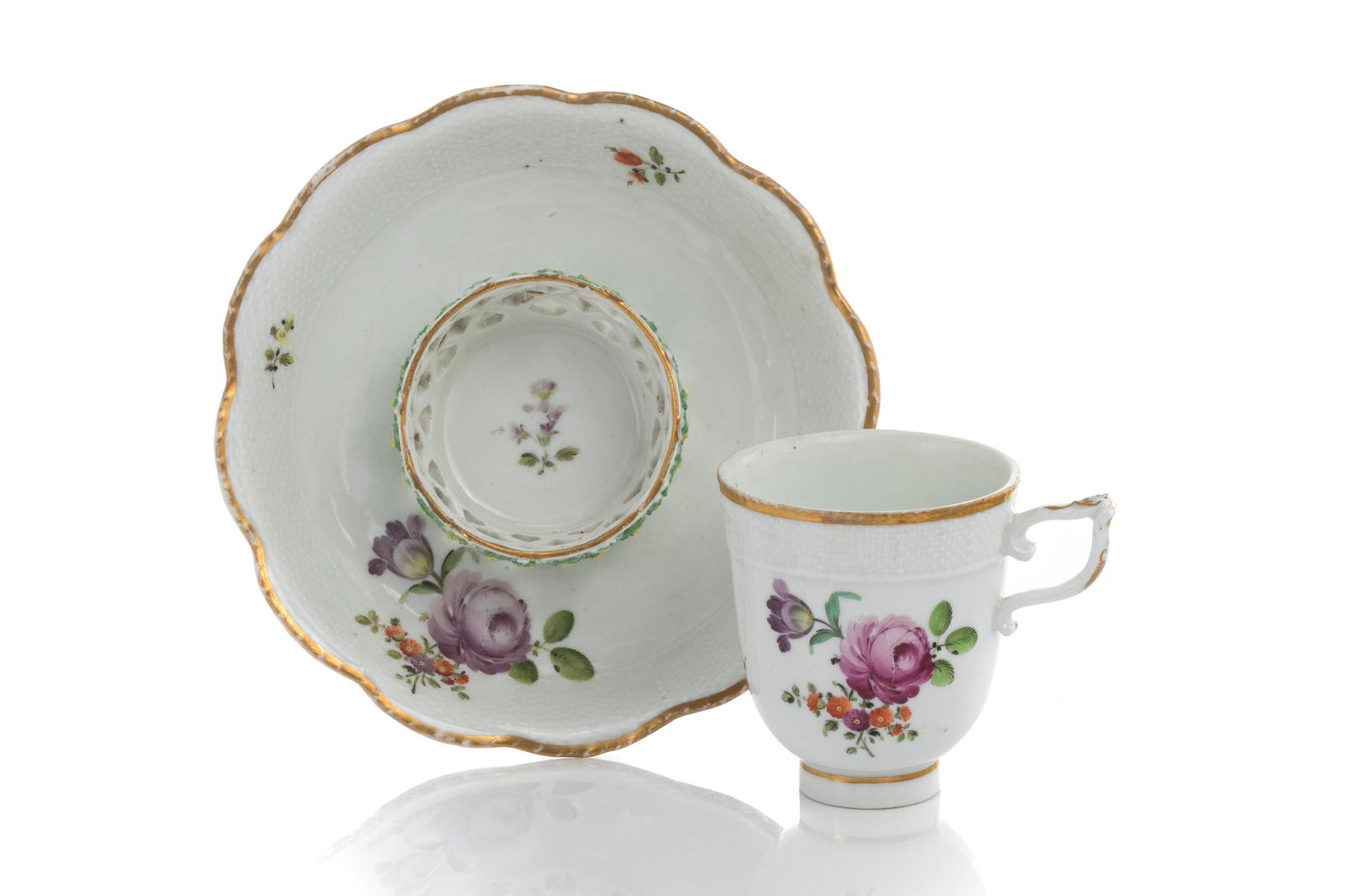 18th C VIENNA PORCELAIN TREMBLEUSE CUP & SAUCER (1 of 5)