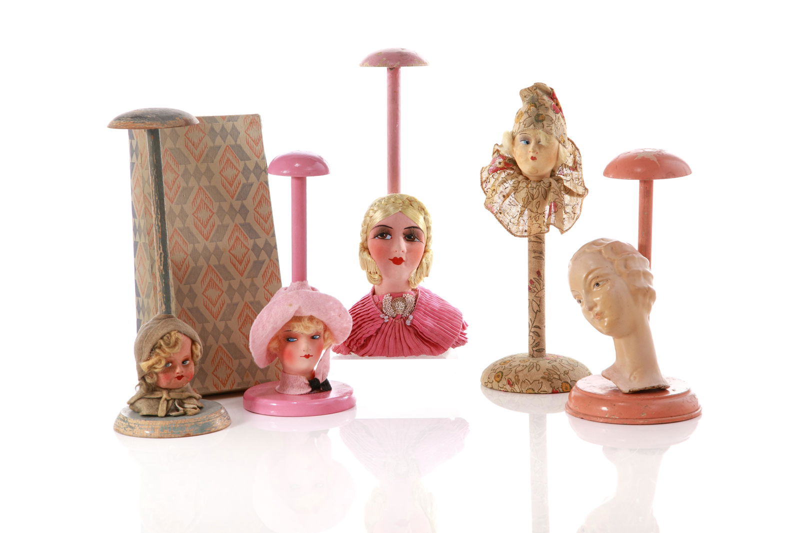 FIVE ART DECO FIGURAL HAT STANDS (1 of 4)