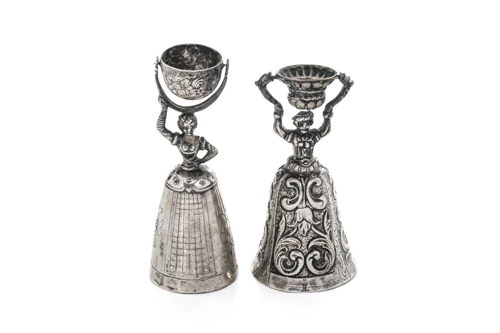 TWO HANAU GERMAN SILVER WAGER CUPS, 124g (1 of 2)