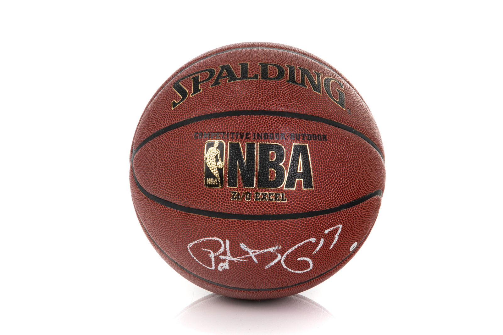PATRICK EWING AUTOGRAPHED SPALDING BASKETBALL (1 of 2)
