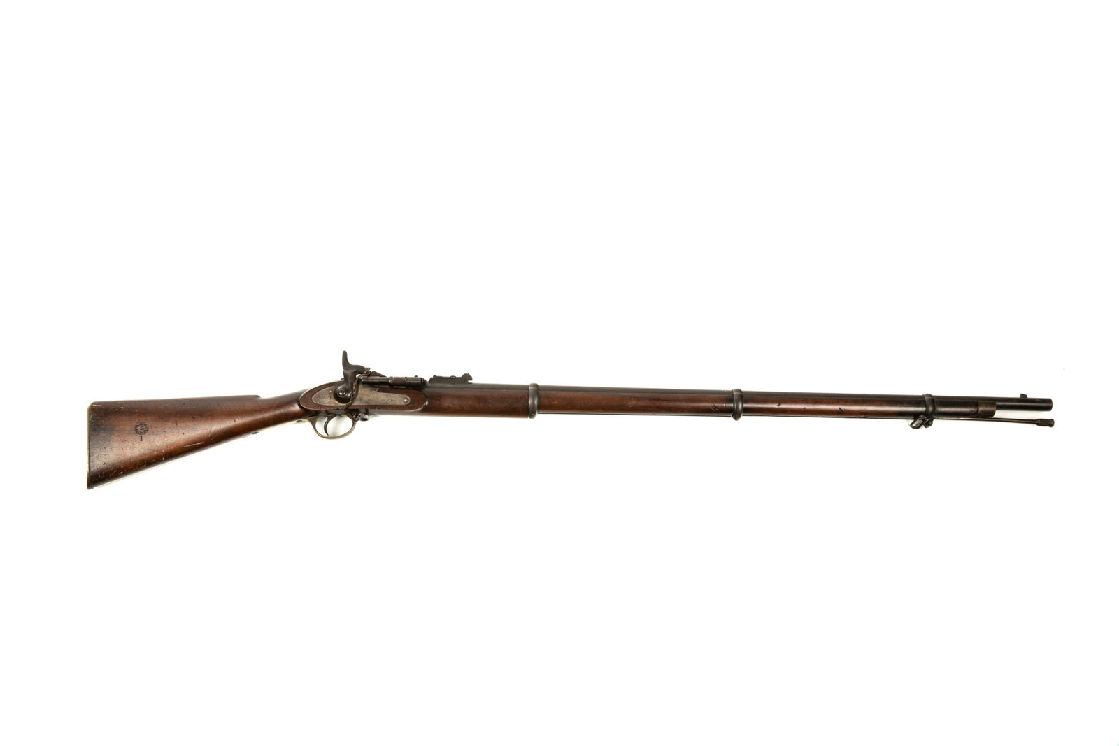 19TH CENTURY SNIDER ENFIELD RIFLE: A mark 1 type III Snider Enfield .577 rifle, lock dated 1869. The stock is stamped with the War Dept. mark and a number one. The barrel, with proof marks, bears the Mk III designation as well as the S