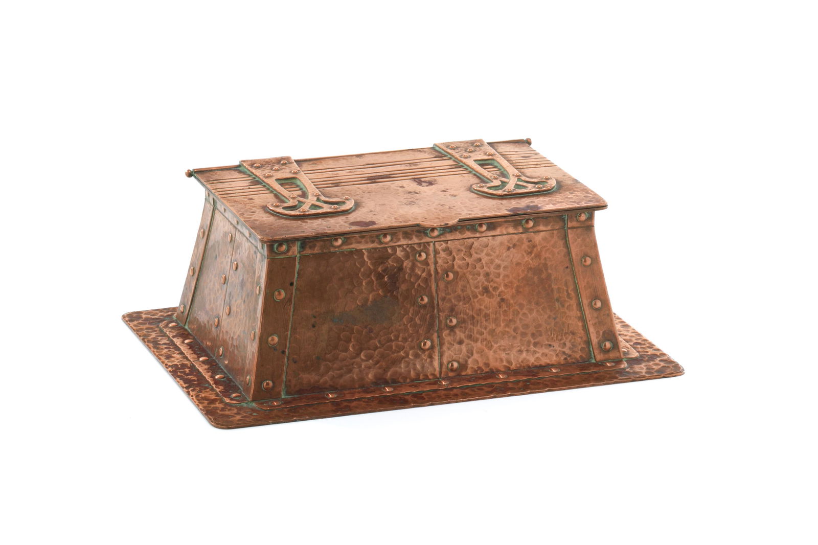 ARTS & CRAFTS HAMMERED COPPER HUMIDORE BOX (1 of 2)
