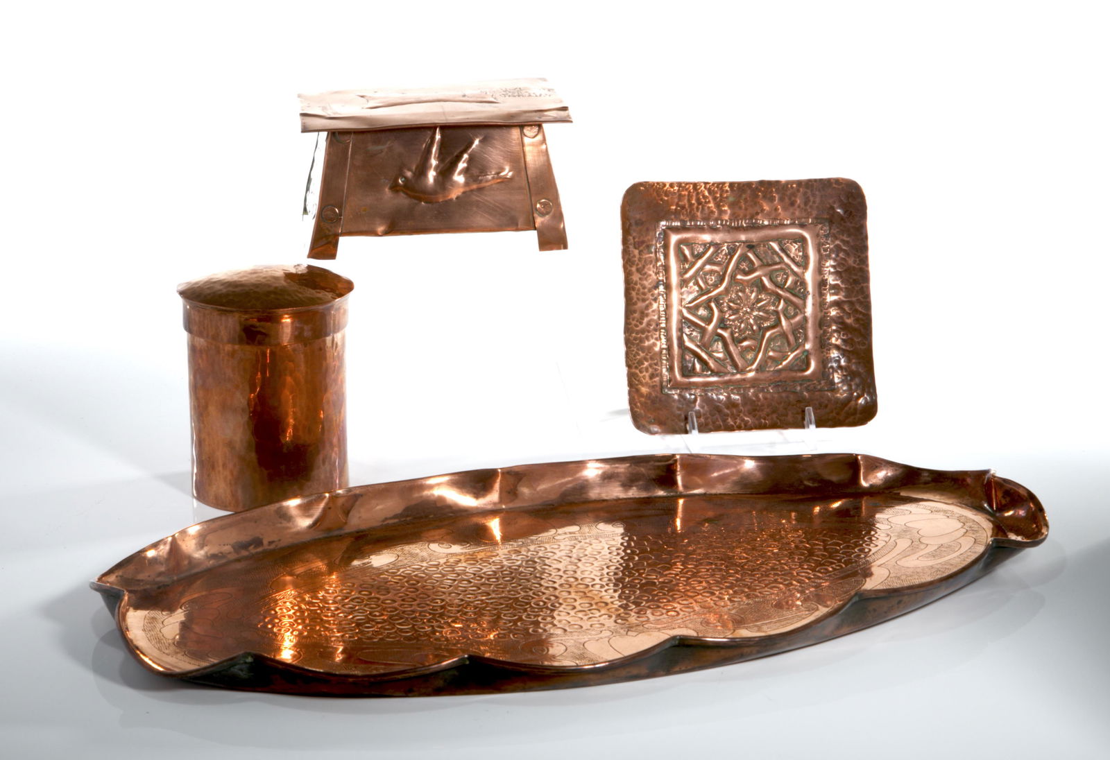 ARTS & CRAFTS HAMMERED COPPER DESK ACCESSORIES (1 of 3)