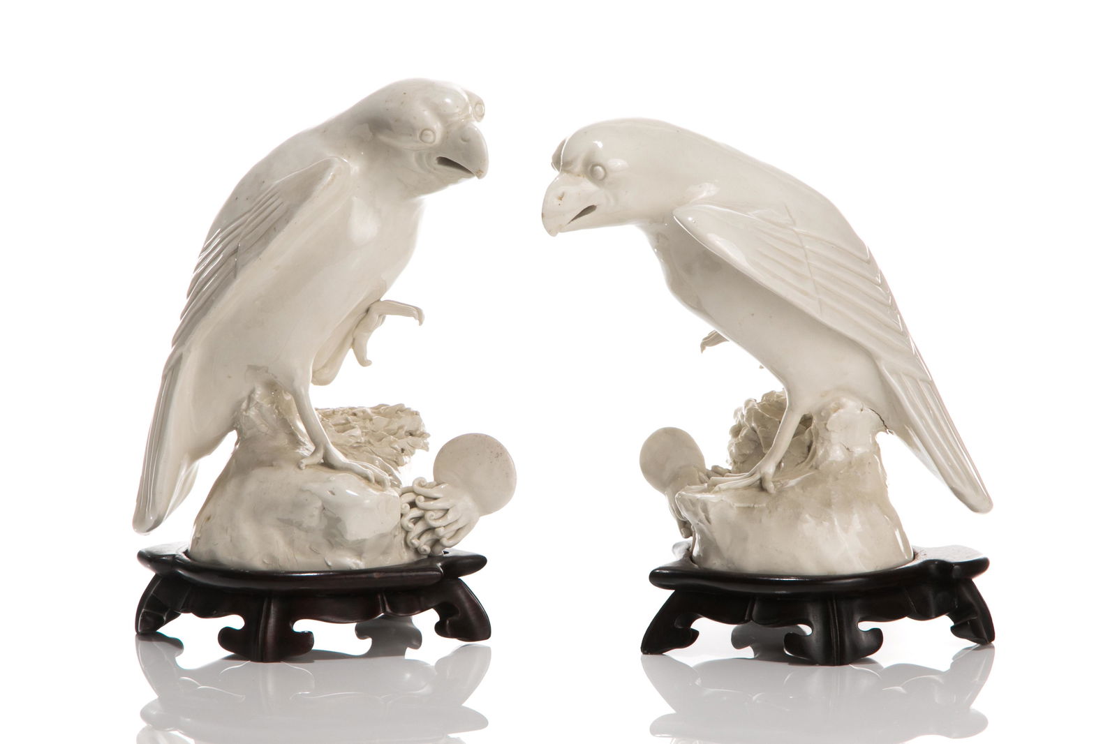 PAIR OF CHINESE BLANC DE CHINE PORCELAIN PARROTS (1 of 4)