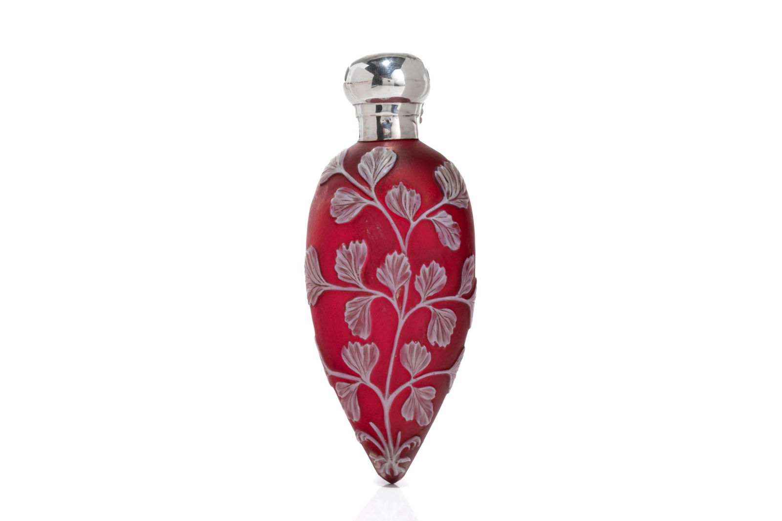 ENGLISH SILVER TOPPED CAMEO GLASS SCENT BOTTLE (1 of 4)