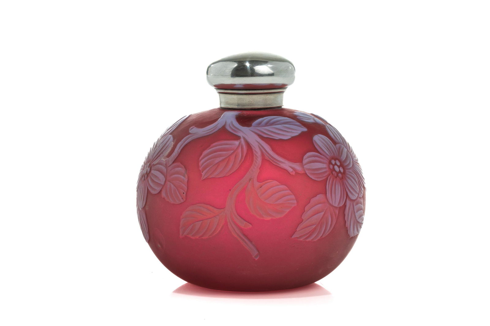 ENGLISH CAMEO GLASS SCENT BOTTLE WITH SILVER TOP: Pink bulbous bottle attributed to Thomas Webb with white blossoms, twist silver top, Birmingham 1886, double hallmarked FS. H 7.5cm (3in)