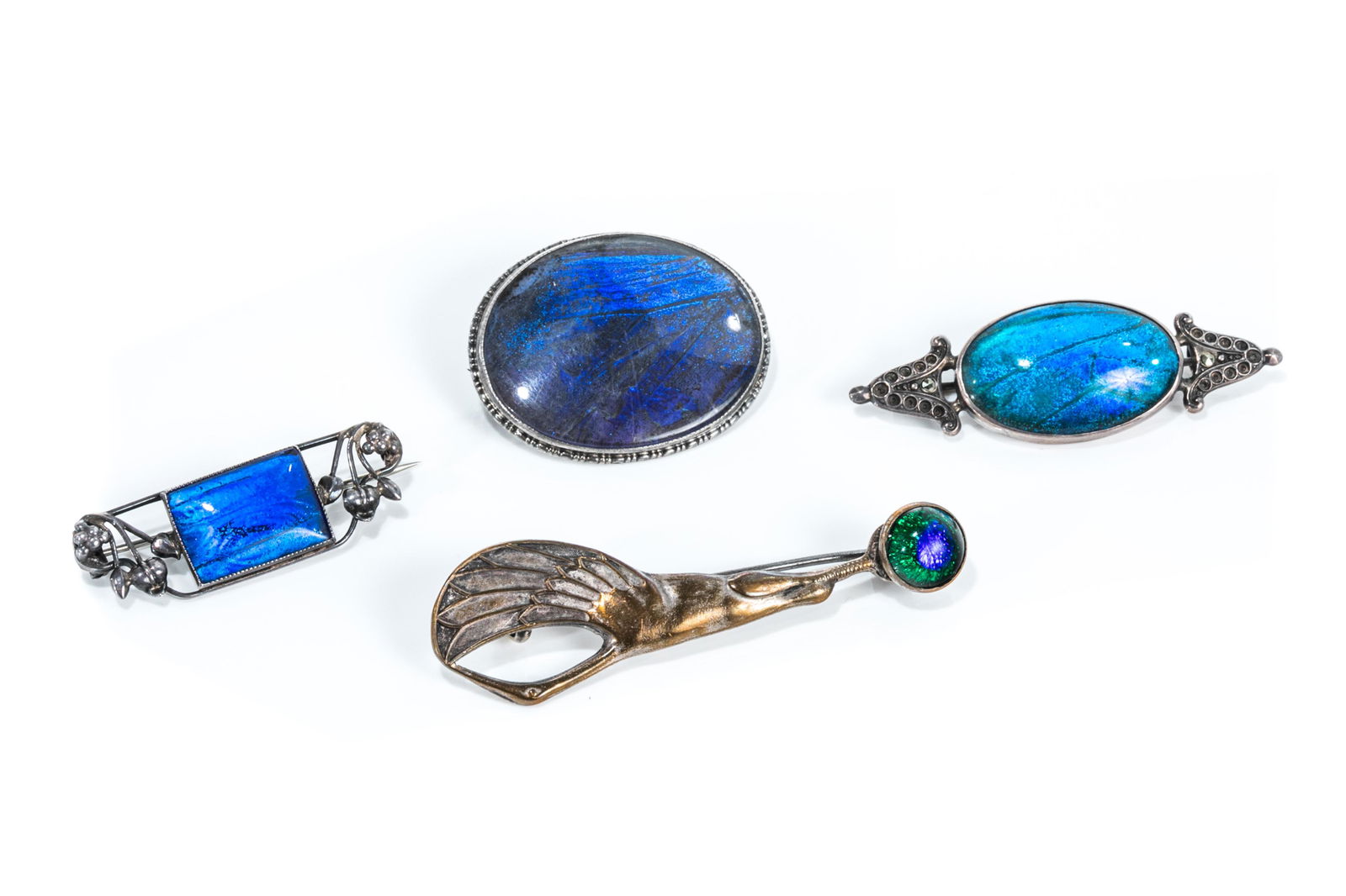 THREE ART NOUVEAU BUTTERFLY WING BROOCHES, 26g (1 of 2)