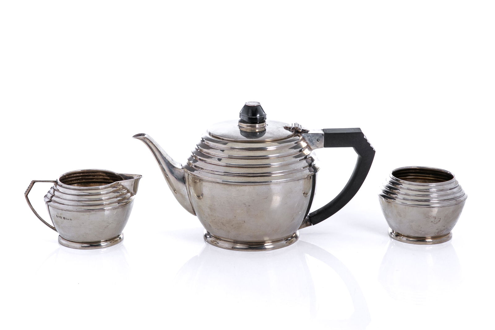 THREE-PC ART DECO ENGLISH SILVER TEA SERVICE, 655g (1 of 2)