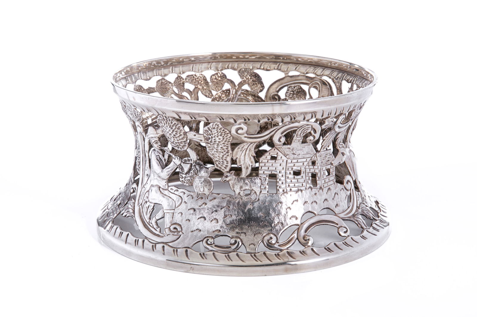 EDWARDIAN IRISH SILVER DISH RING, 357g (1 of 3)
